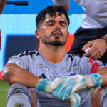 Silveira deberá esperar que baje la hinchazón nasal para pasar al quirófano: ¡no se le verá por ahora!