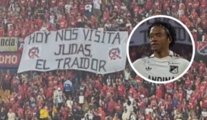 “Nos visita Judas”: el fuerte mensaje que los hinchas del Medellín le dedicaron a Juan Guillermo Cuadrado