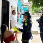 De puerta en puerta, Policía intensifica recorridos preventivos y acompaña a los barranquilleros
