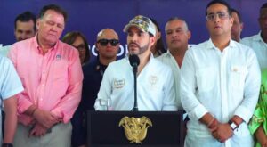 De la Espriella llegó a La Guajira impartiendo órdenes: seguridad, agua, energía y salud, entre los anuncios