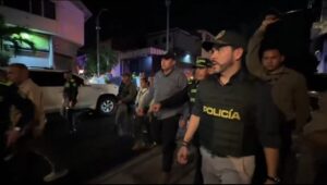 Segundo patrullaje de De la Espriella: tras hacerlo en Santa Marta, ahora acompañó operativo nocturno en Cali