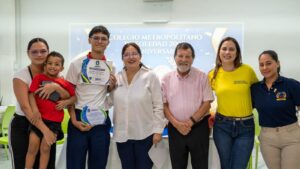 Alcaldesa de Soledad entrega 14 becas universitarias a estudiantes que superaron los 400 puntos en las Pruebas Saber 11