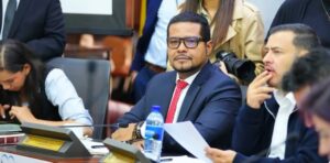 Representante Winsner Sandoval pide priorizar prevención y diagnóstico del cáncer de cuello uterino según cada territorio