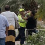 ¡Intolerancia en el norte de Barranquilla! Motociclista y orientador vial convirtieron la vía pública en ring de boxeo