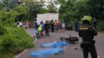 Dos hombres murieron tras choque entre una motocicleta y un furgón en vía de Juan de Acosta