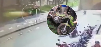 ¡Impactantes imágenes! Captan momento en que patrulla de la Policía fue atacada con artefacto explosivo en Popayán