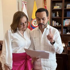 De la Espriella “llamó a puyengue” a ministra de Minas y Energía para frenar aumento del precio de la gasolina