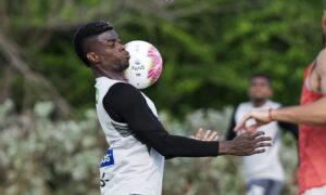 Junior sigue entrenando, “poniéndole el pecho” a la difícil situación, pero férreo en hacer lo que muchos dudan: ¡clasificar!