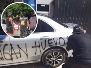 ‘Barristas’ del Junior, considerando que “protestaban” por los malos resultados, rayaron los vehículos de dos jugadores
