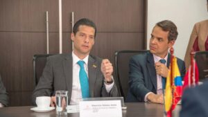 “Se gastaron $1 billón diarios comprando votos”: Mincomercio, Mauricio Gómez, acusa al Gobierno Petro de quebrar el Estado