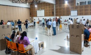 Masiva participación marcó la elección de representantes docentes en la Universidad del Atlántico: ¡la transparencia y el orden primaron!