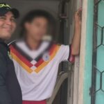 Carlos Munive, el subintendente de la Policía que se convirtió en héroe al rescatar a menor de un arroyo en Soledad
