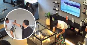 En emotivo video, “Soy Sebas” mostró cómo comenzó su negocio de celulares, asaltado días atrás por delincuentes en Soledad