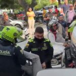 Las “muestras de cariño” de ciudadanos casi cobran la vida de presunto atracador en el norte de Barranquilla