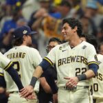 Cerveceros golpean primero ante Tampa Bay y ya sueñan con conquistar su primera Serie Mundial de la historia