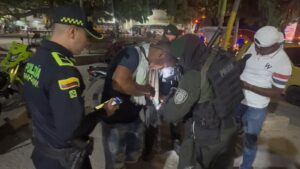 Soledad, bajo operativos contra el delito: Policía capturó a 15 personas e incautó 11 armas, vehículos y panfletos