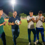 “Llegamos a hacer las cosas posibles”: rector Leyton Barrios entrega iluminación para las canchas de fútbol y la pista atlética de Uniatlántico