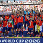 España mandó en el ‘Once de Oro’ de la revista France Football: ¡Messi y Pacho, los sudamericanos!