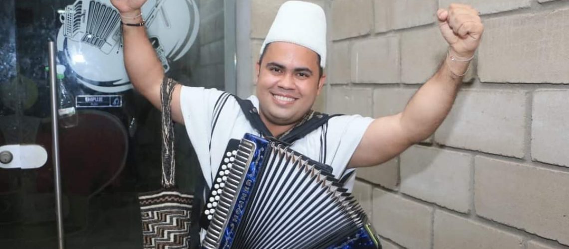 0F4EBD91-73E5-413F-A808-E3F4632C233D