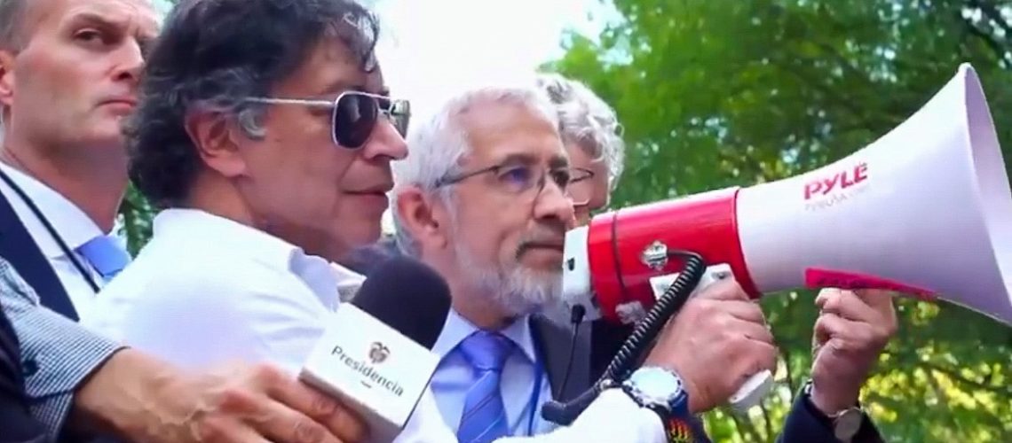 0F84E9A9-10D5-4C45-80E9-6E04CC21E8E6