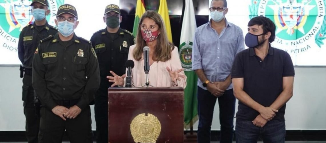 Recompensa de $50 millones por responsables de atentado en el centro de Barranquilla