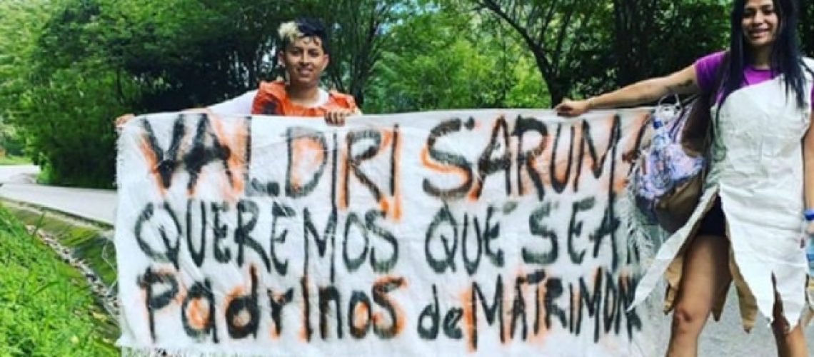 1AF073E5-5A6C-4A1E-858C-A296914CFBE9