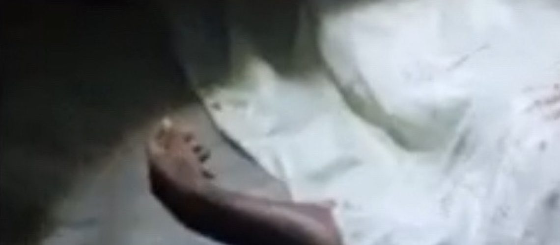 1B64F0A8-6F7D-40D0-948E-AE75FA0FAA13