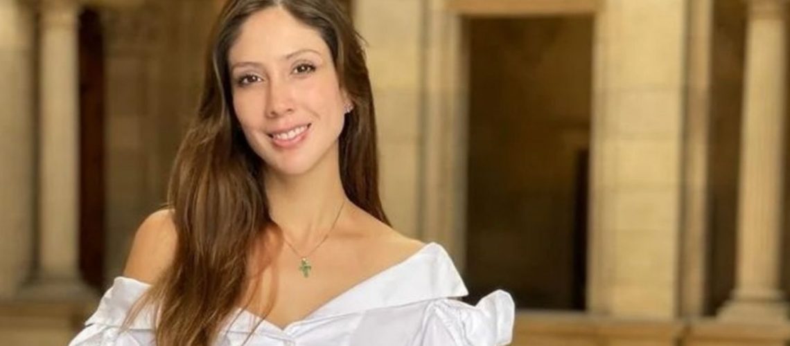 2AC6DCC6-BA96-4E56-BDE7-716F3DDC7C4F