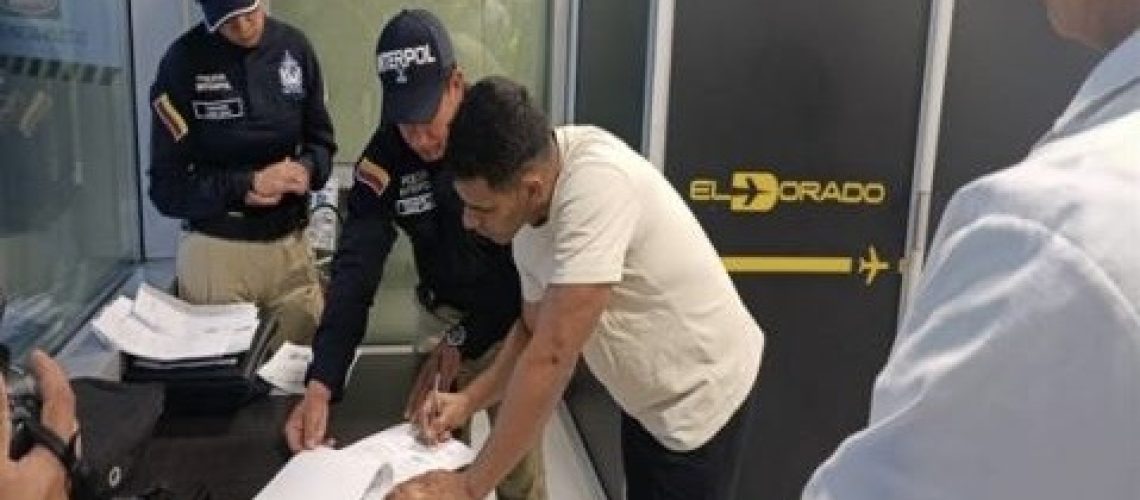 30c4dba9-3a41-40a6-96ad-db1669632b88