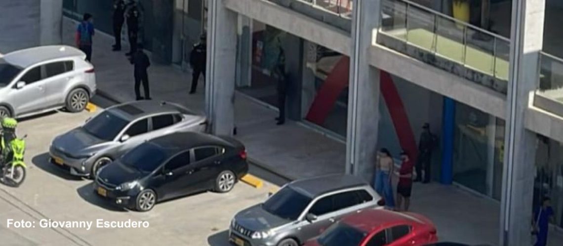 3B9DD6E3-DCAD-4255-9C9D-8FC9E1E90140