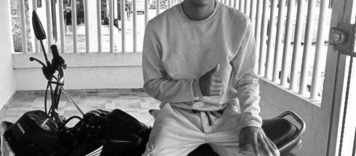 3ECD0915-299C-423D-A860-E1E66EA982EC