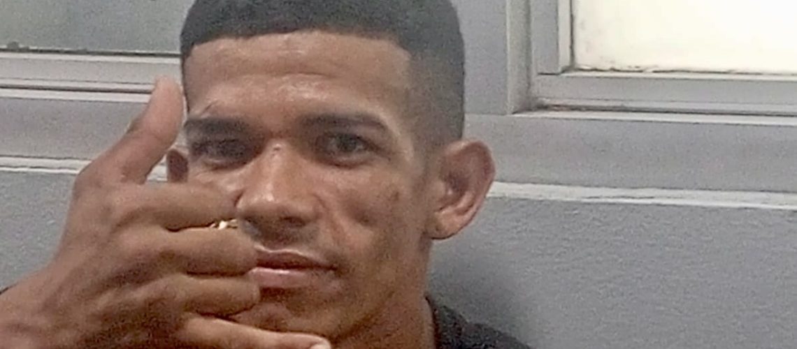 44f8a3b8-2b3b-4a2e-818b-e40c73e85fd9