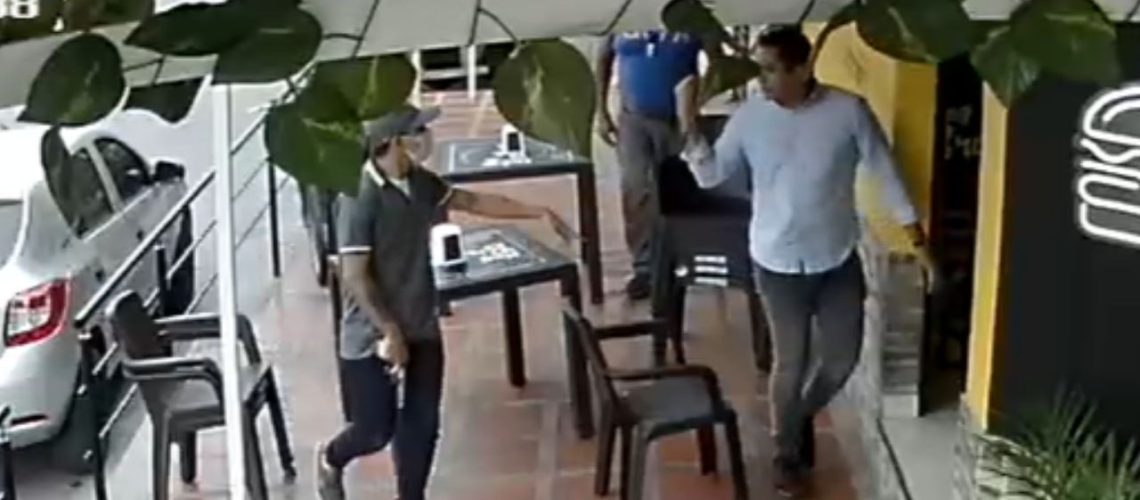 4D70AE3E-55FB-4A79-8D0C-9623D3797F16