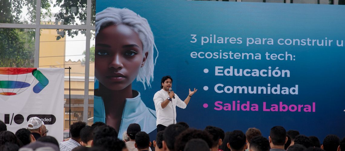 7823E9F6-F82D-403B-A352-8C33DAAE8794