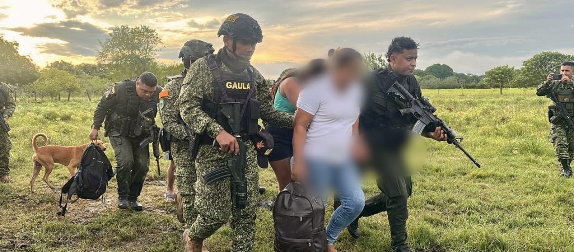 886db821-97e6-40fd-879a-4a7e1115e944