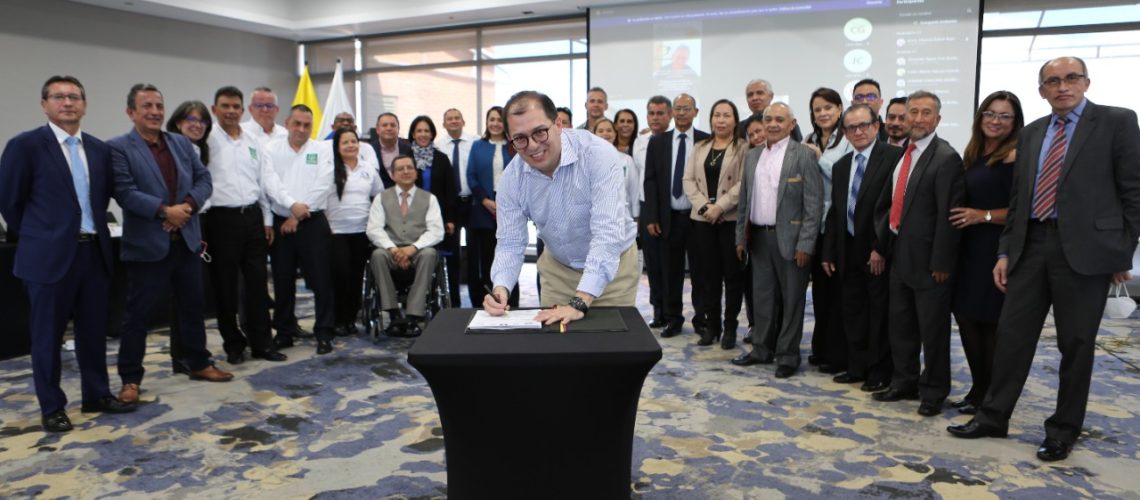 A1B0471E-5DC1-4137-8345-A7D751529738