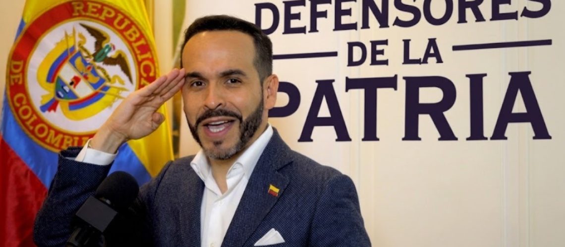 Abelardo de la Espriella, Defensores de la Patria, Firmes por la Patria