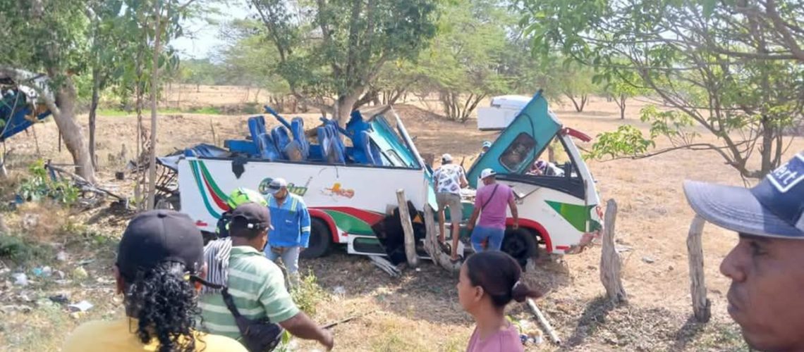 Accidente buseta Candelaria -