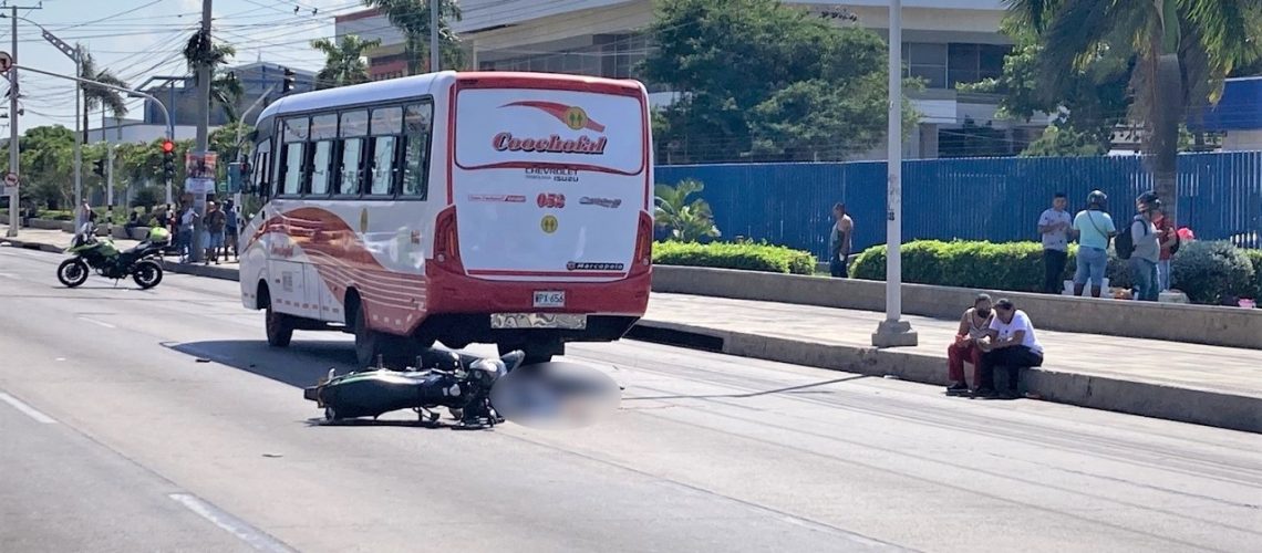 Accidente calle 30 motociclista
