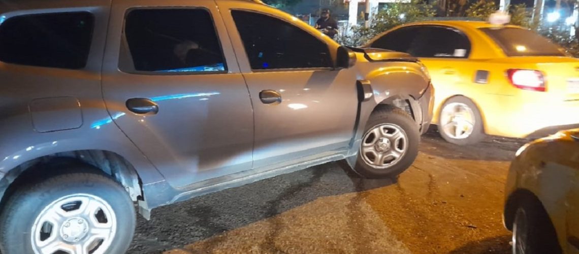 Accidente en la salida del aeropuerto (3)