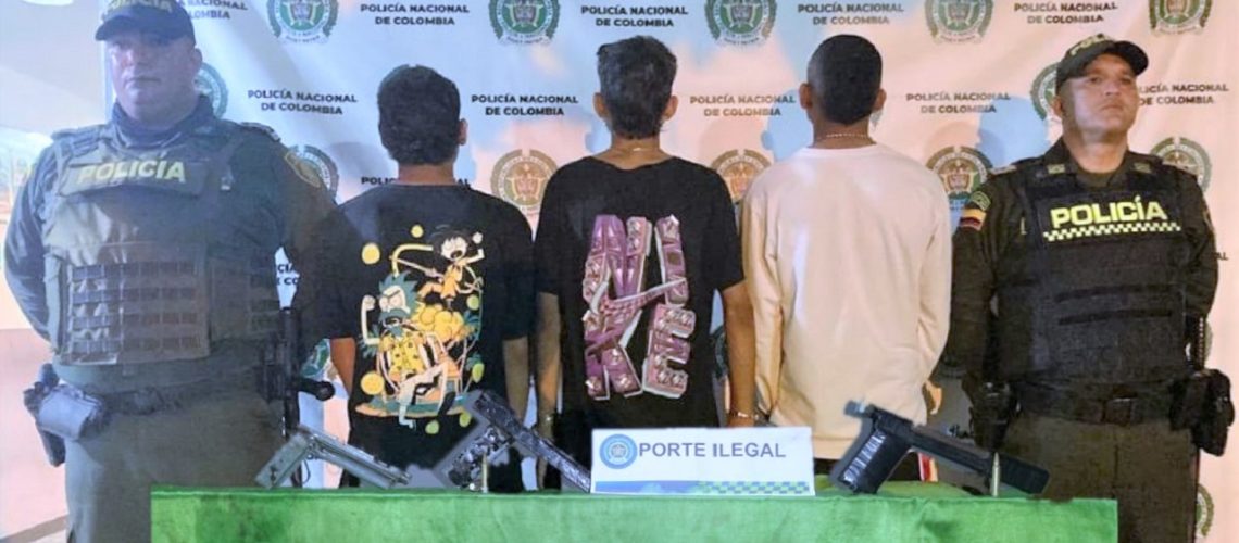 Adolescentes armas Sabanagrande