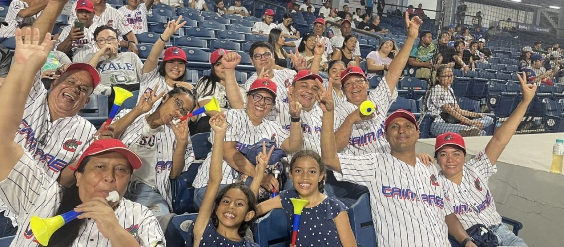 Afición de Caimanes