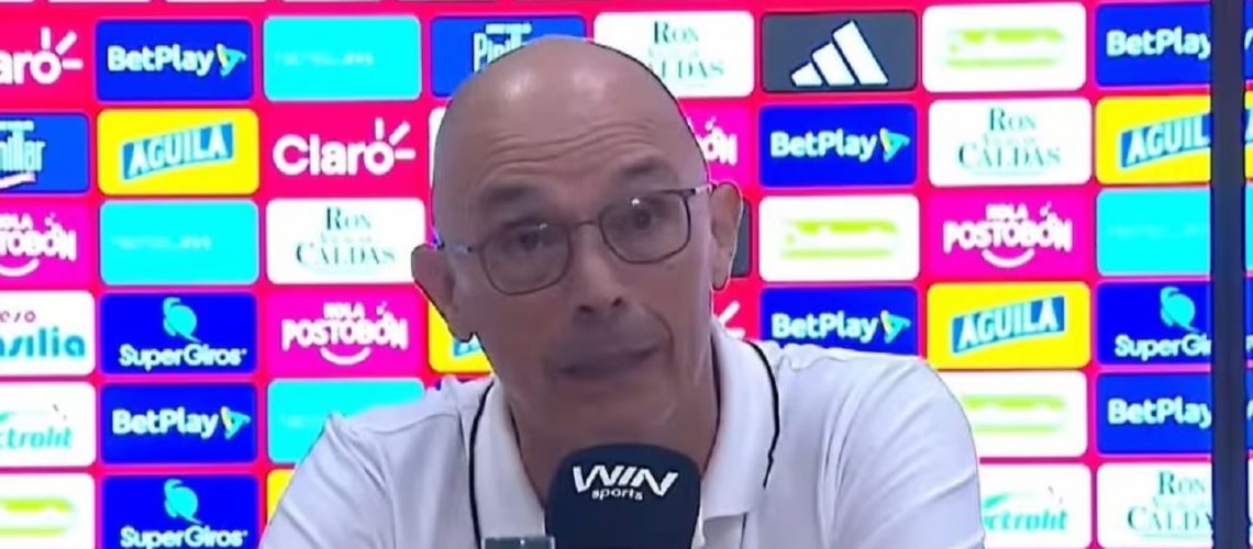 Arias se salva