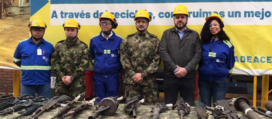 _ Armas de grupos armados serán usadas para construir viviendas en Colombia Campo de la Cruz
