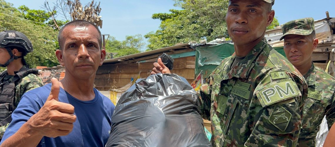 Ayuda Ejército afectados Cuchilla de Villate (4)