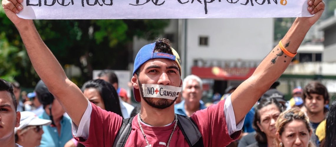 B70E0282-8637-4DE0-A0C1-ACA8FD62111D