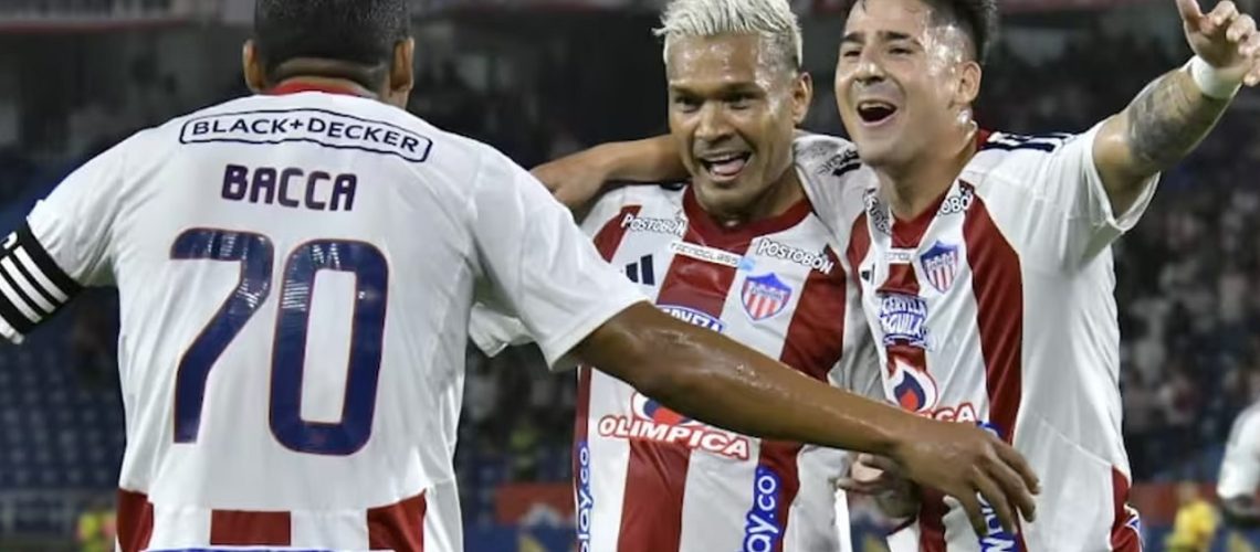 Bacca, Teo y Paiva