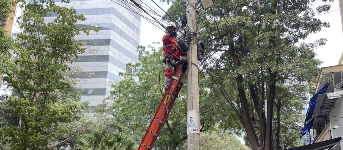 Barranquilla regulación del cableado aéreo