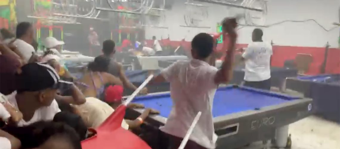 Billar Rebolo Yoyos riña1