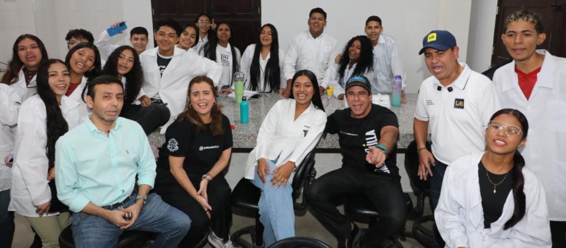Biotecnología y Licenciatura en Tecnología e Informática en la IUB de Barranquilla